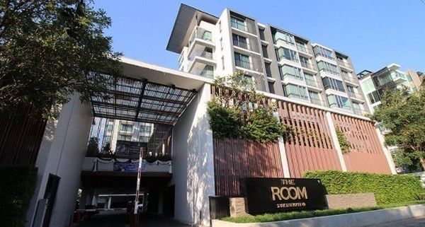 ให้เช่าคอนโด-the-room-sukhumvit-40-ชั้น-8-วิวสระ-ใกล้bts-เอกมัย-fully-furnished