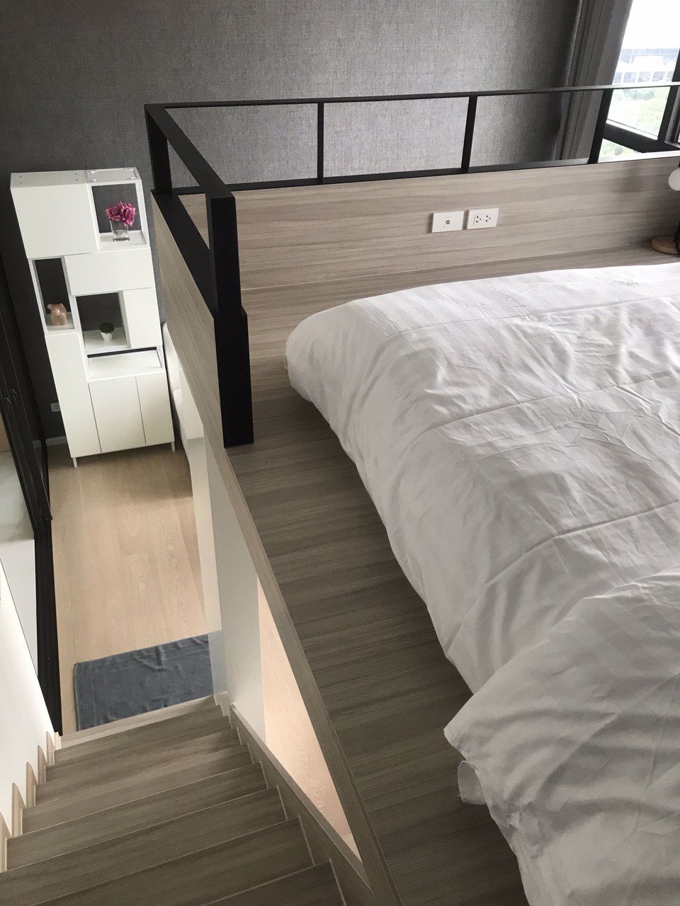 ให้เช่าห้อง-loft-duplex-คอนโด-chewathai-residence-asoke-ชั้น-16-ใกล้mrt-พระราม-9