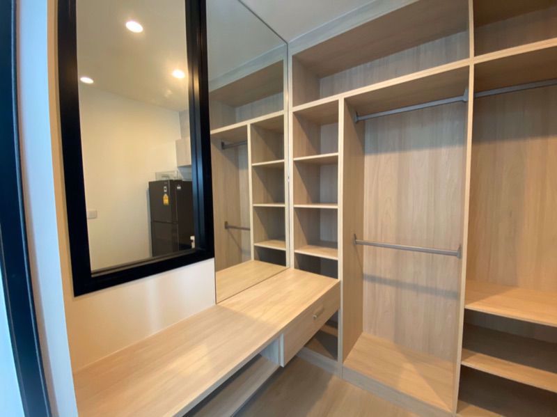 for-rent-life-asoke-17th-floor-apl-view-makkasan-near-mrt-phetchaburi