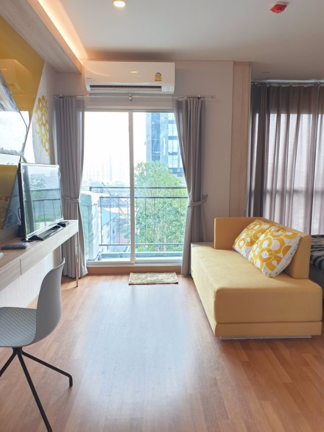 ให้เช่าคอนโด-lumpini-park-วิภาวดี-จตุจักร-ชั้น-9-ห้องมุม-วิวสระ-ใกล้bts-หมอชิต-มีเครื่องซักผ้า