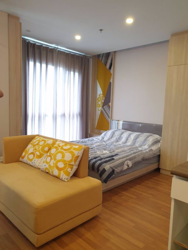 ให้เช่าคอนโด-lumpini-park-วิภาวดี-จตุจักร-ชั้น-9-ห้องมุม-วิวสระ-ใกล้bts-หมอชิต-มีเครื่องซักผ้า