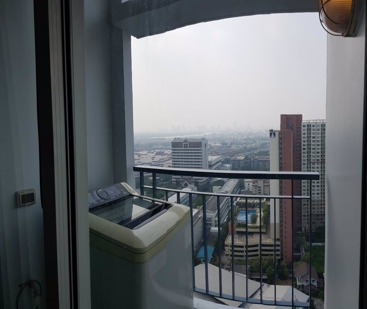 ให้เช่าคอนโด-aspire-พระราม-4-ชั้น-28-อาคาร-a-ใกล้มกรุงเทพ-fully-furnished-เครื่องซักผ้า