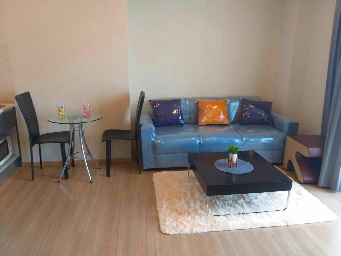 ให้เช่าคอนโด-the-base-chaengwattana-ชั้น19-fully-furnished