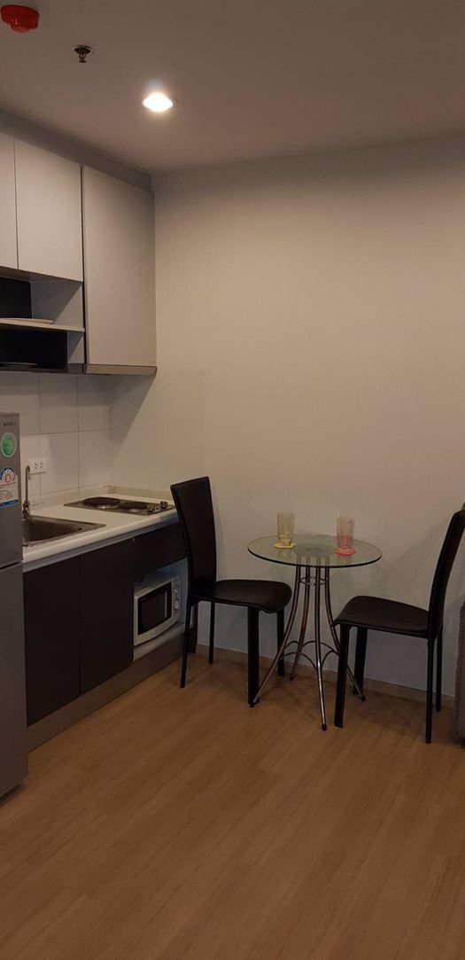 ให้เช่าคอนโด-the-base-chaengwattana-ชั้น19-fully-furnished