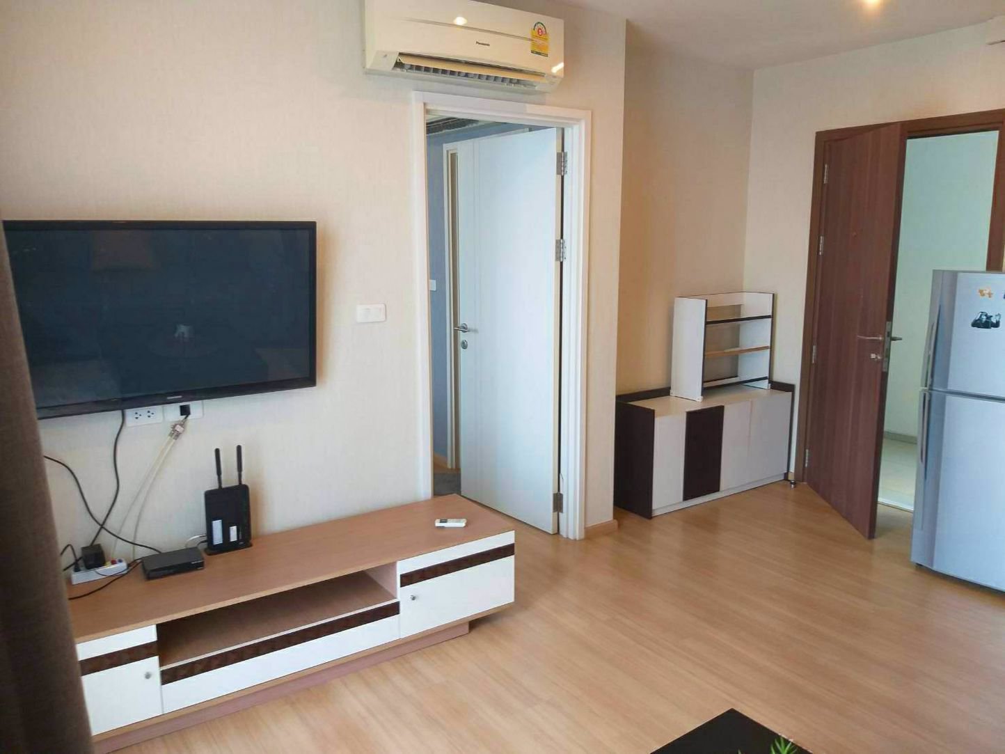 ให้เช่าคอนโด-the-base-chaengwattana-ชั้น19-fully-furnished