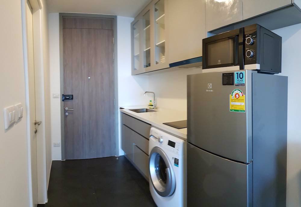 hot-price-ให้เช่าคอนโด-a-space-id-อโศก-รัชดา-ชั้น-12-ใกล้mrt-พระราม-9-fully-furnished