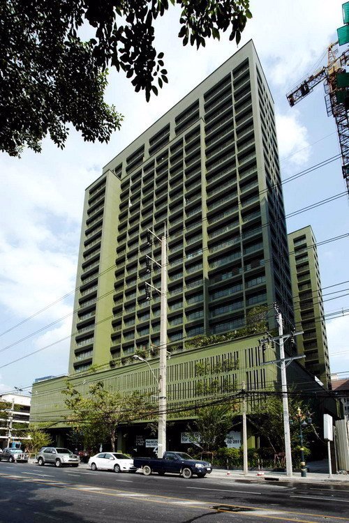 for-rent-noble-solo-thonglor-14th-floor-pool-view-near-bts-thong-lo