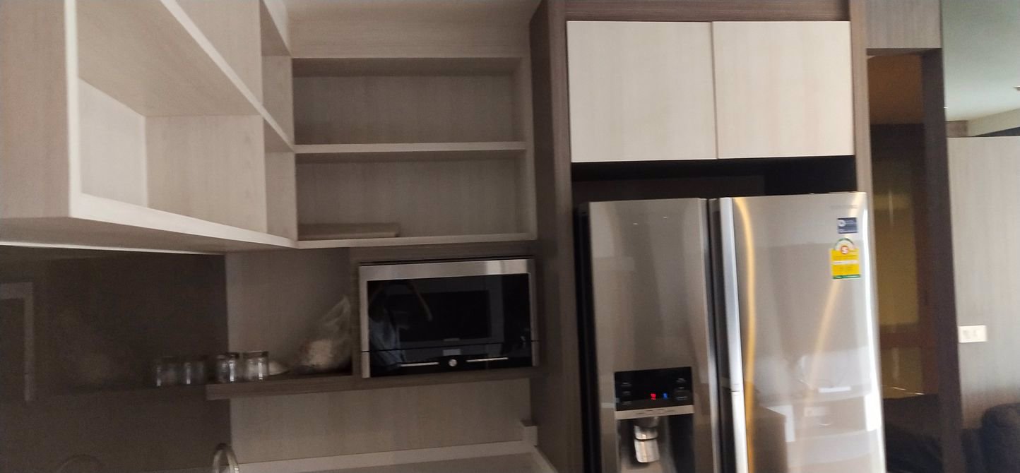 for-rent-noble-solo-thonglor-14th-floor-pool-view-near-bts-thong-lo