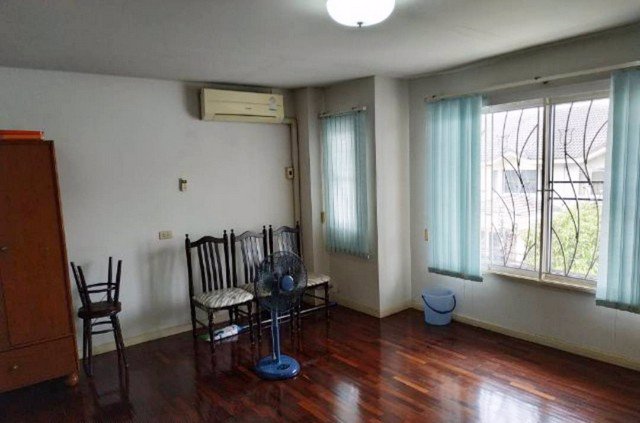 ขายด่วน-295-ล้านบาท-หมู่บ้าน-ศุภาลัยวิลล์-รัตนาธิเบศร์-ใกล้-bts-ศูนย์ราชการ