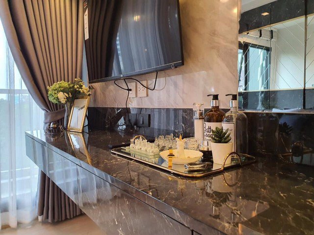 ให้เช่า-24000-คอนโด-ไลฟ์-วัน-ไวร์เลส-ใกล้-bts-เพลินจิต-ติดท่าเรือวิทยุ