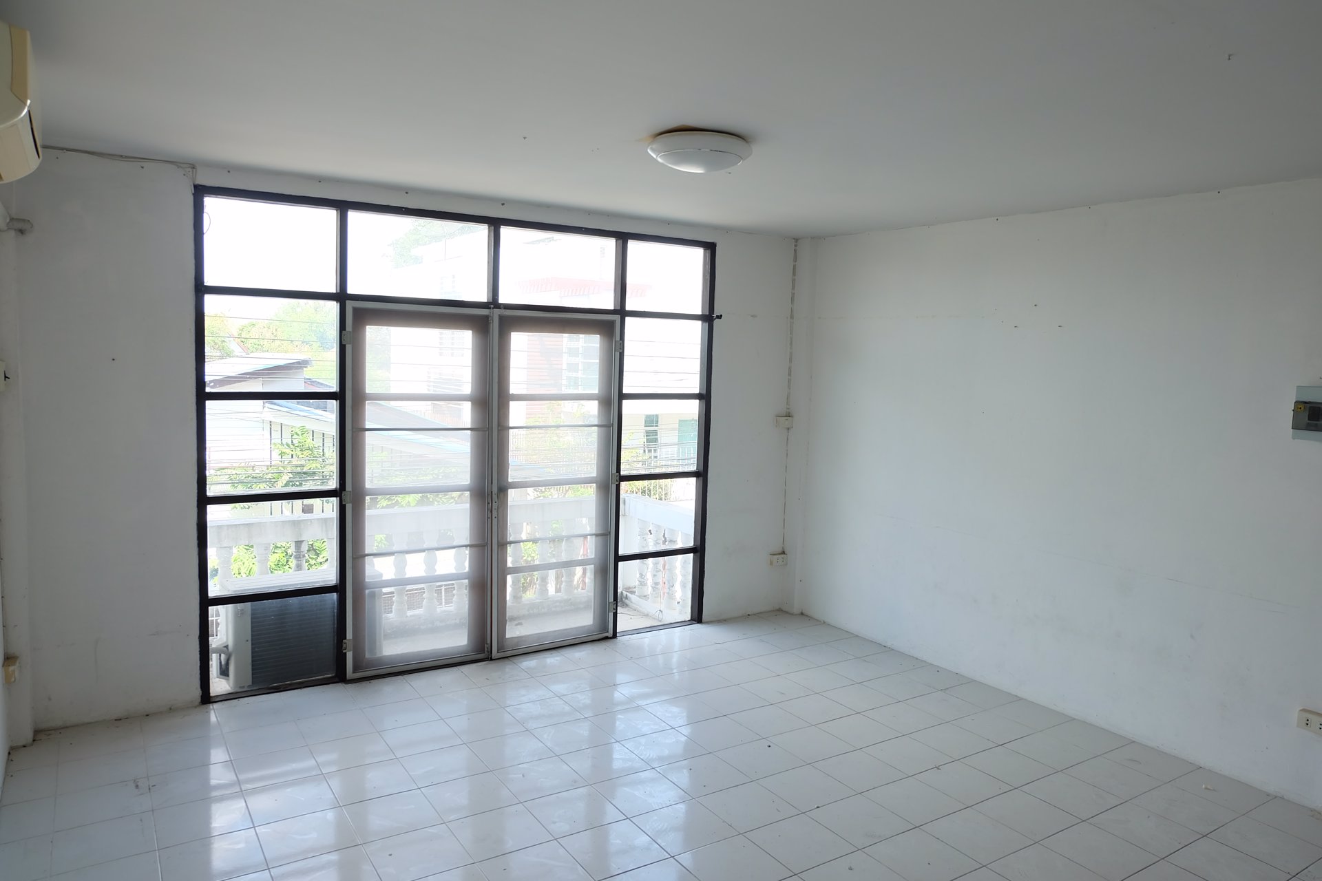 ขาย-ทาวน์เฮ้าส์-3-ชั้น-ซอยพหลโยธิน-56-ขนาด-23-ตรวา-ใกล้-bts-สายสีเขียว-สถานีแยก-คปอ-สถานีคูคต