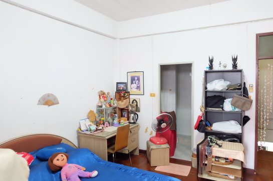 ขาย-ทาวน์เฮ้าส์-3-ชั้น-18-ตรวา-ถนนโชคชัย-4-ซอย-20-แยก-2-เขตลาดพร้าว