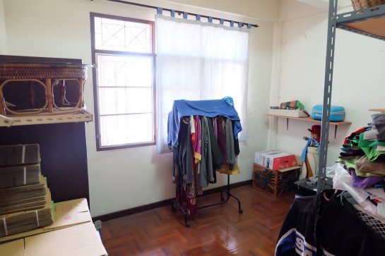 ขาย-ทาวน์เฮ้าส์-3-ชั้น-18-ตรวา-ถนนโชคชัย-4-ซอย-20-แยก-2-เขตลาดพร้าว