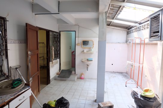 ขาย-ทาวน์เฮ้าส์-2-ชั้น-35-ตรวา-ถนนลาดพร้าว-ซลาดพร้าว-43-แยก-6-4-เขตห้วยขวาง-ใกล้-bts-สายสีเหลือง