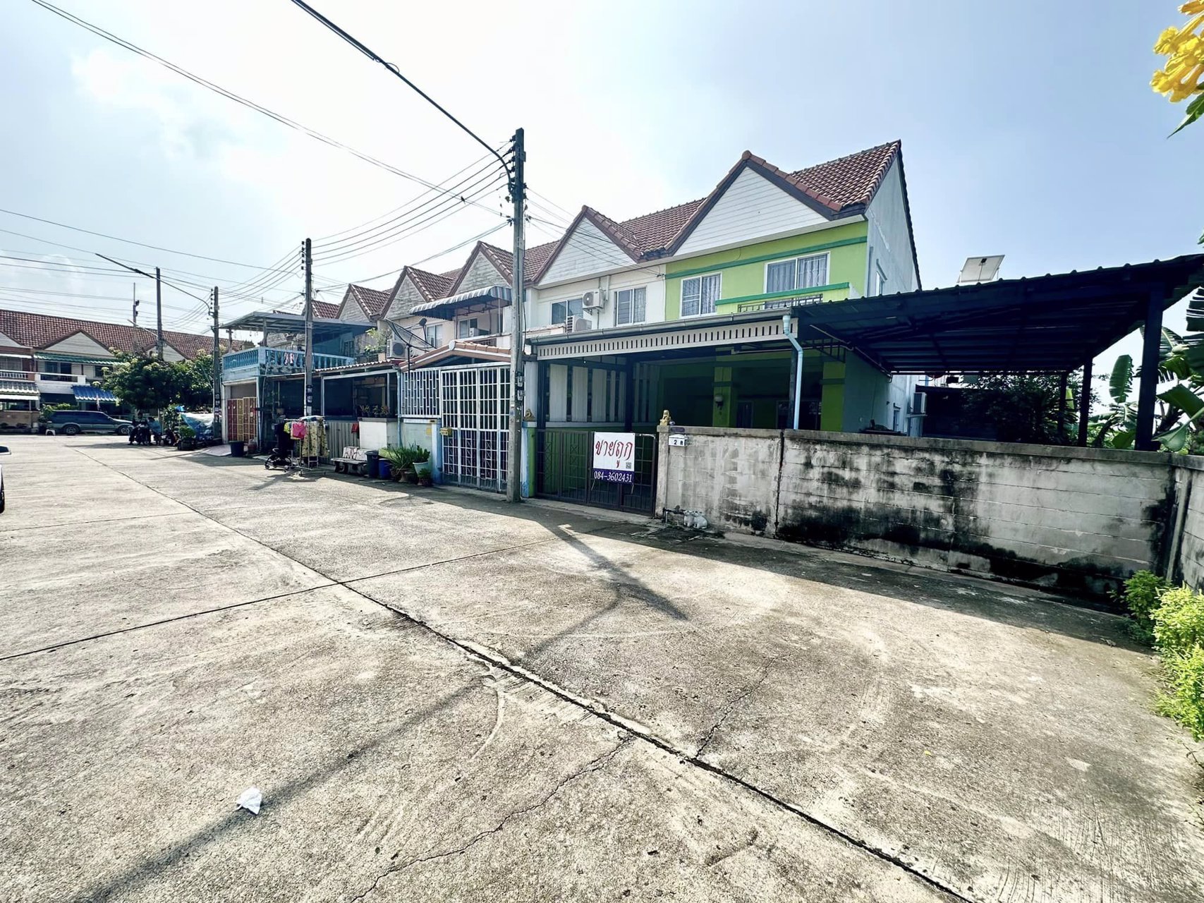 ขายด่วน-ขายถูก-ทาวน์เฮ้าส์2ชั้น-หลังริม-พื้นที่เยอะ-452-ตรว