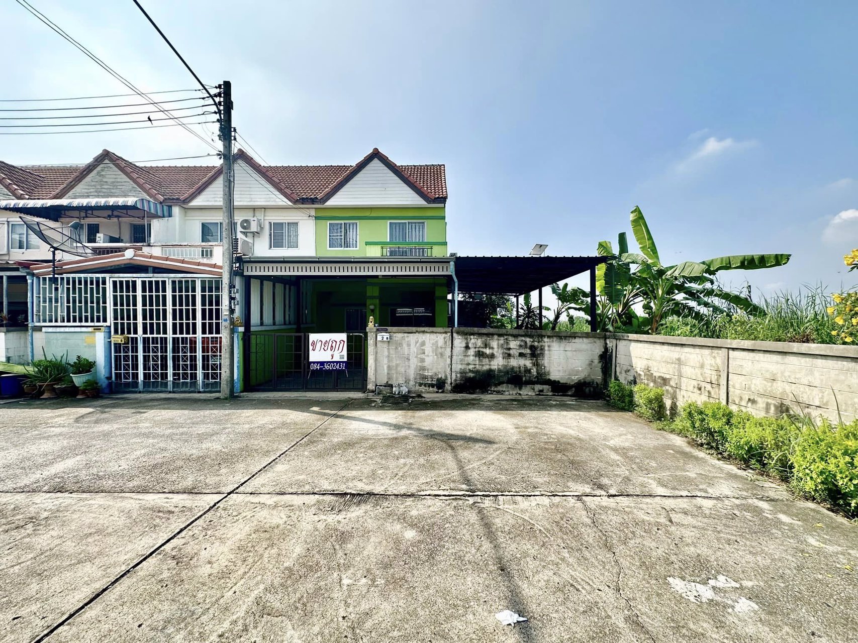 ขายด่วน-ขายถูก-ทาวน์เฮ้าส์2ชั้น-หลังริม-พื้นที่เยอะ-452-ตรว