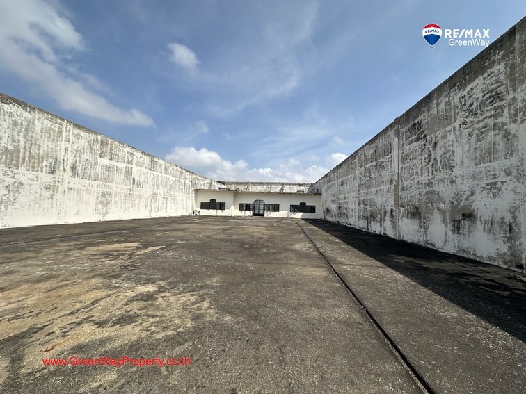 ขายที่ดิน-42-3-35-ไร่-พร้อมโรงงานและอาคารสำนักงาน-ริมถนนสุขุมวิท-หน้านิคมอุตสาหกรรมบางปู