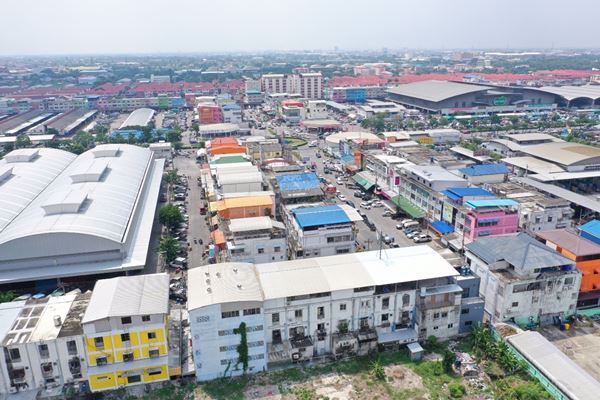 อาคารพาณิชย์-4-คูหา-ทำเลทองตลาดไท-คลองหลวง-อาคาร-4-คูหาติดกัน-ซื้อเป็นคู่ได้-ปรับปรุงแล้ว-พร้อมเข้