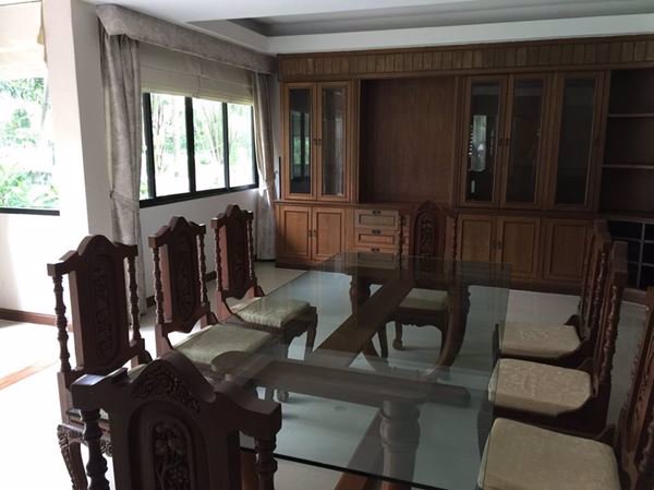 ขายคฤหาสน์สุดหรู-สไตล์ไทย-ปากเกร็ด-นนทบุรี-พร้อมสระว่ายน้ำขนาดใหญ่