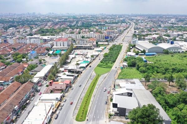 ทรัพย์สุดเฮง-หน้าสี่แยกนวมินทร์-ที่ดินพร้อมสิ่งปลูกสร้างขนาด-10-0-399-ไร่