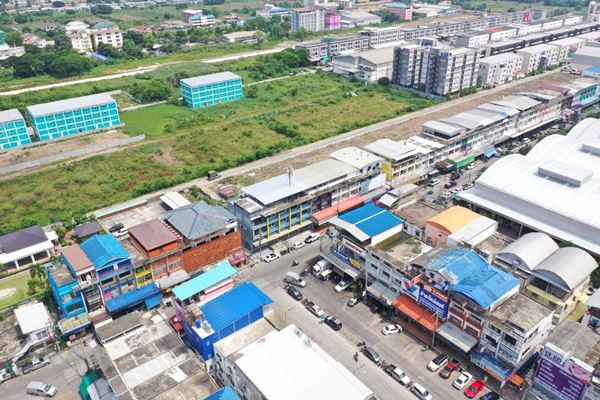 อาคารพาณิชย์-4-คูหา-ทำเลทองตลาดไท-คลองหลวง-คูหาละ-15-ล้าน