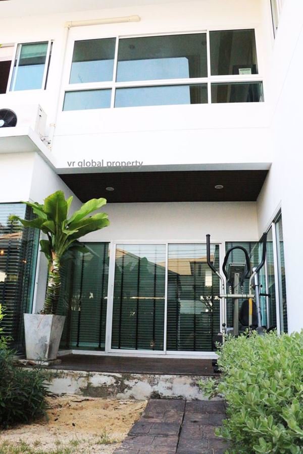 ขายบ้านเดี่ยวหรู-2-ชั้น-ในโครงการ-เนอวานา-ไอคอน-พระราม9-วงแหวน-1308-ตรวา