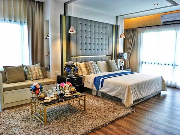 ขายบ้าน-หมู่บ้านภูมิภิรมย์-บ้านหรู-บนถนนรังสิต-นครนายก-คลอง-5-แบบบ้าน-elite