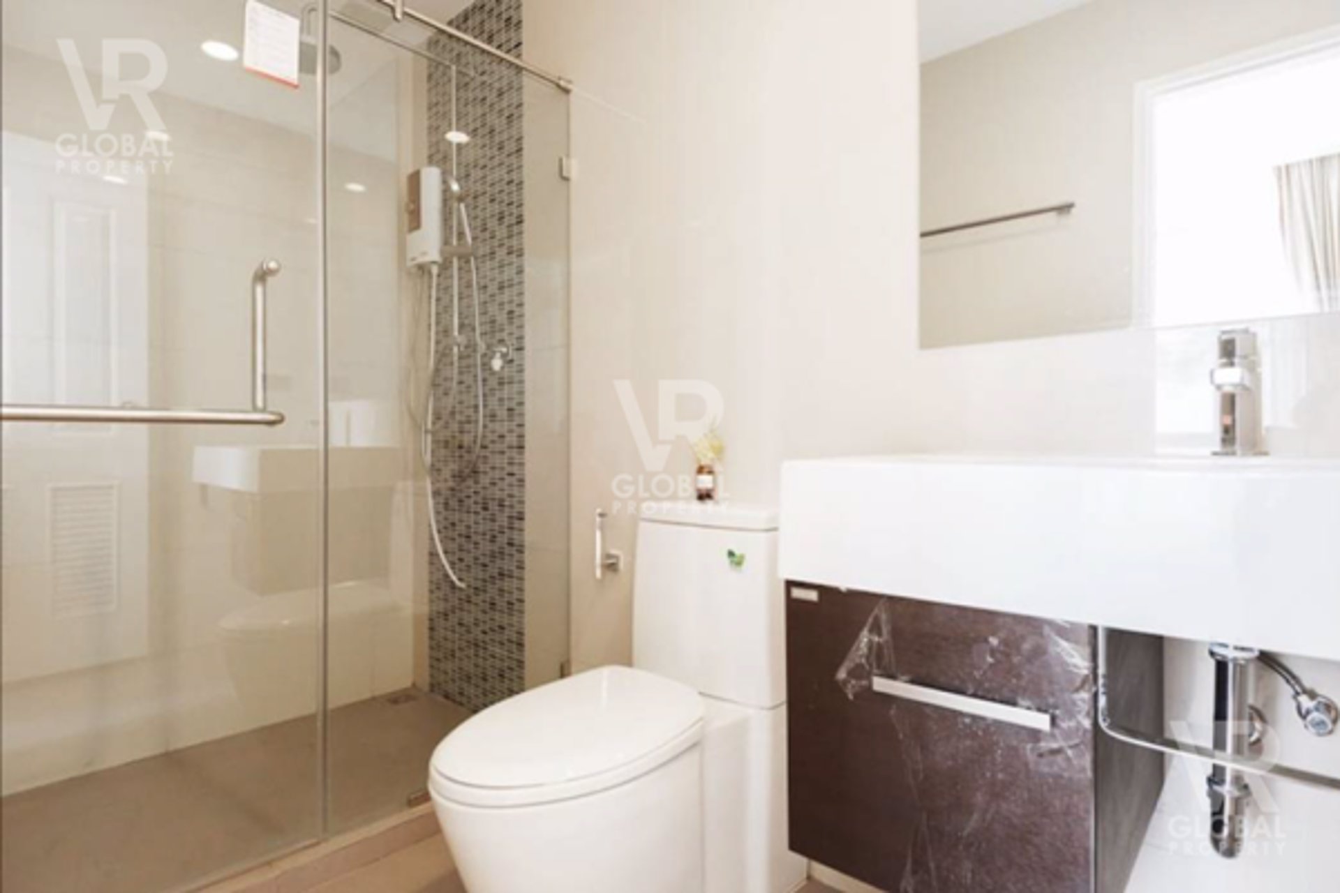 ขายห้องคอนโด-the-sky-sukhumvit-บนชั้น-9-กับห้องขนาด-24-ตรม