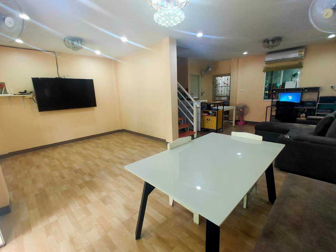 ขายทาวเฮ้าส์-2-ชั้น-ราคาสุดคุ้ม-มบไลโอเพชรเกษม-77