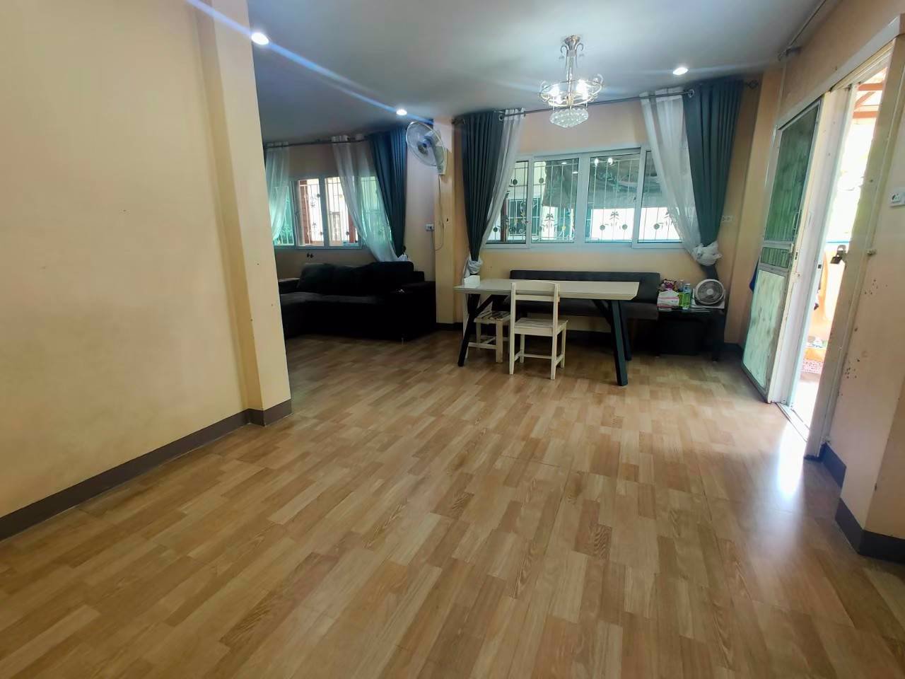 ขายทาวเฮ้าส์-2-ชั้น-ราคาสุดคุ้ม-มบไลโอเพชรเกษม-77