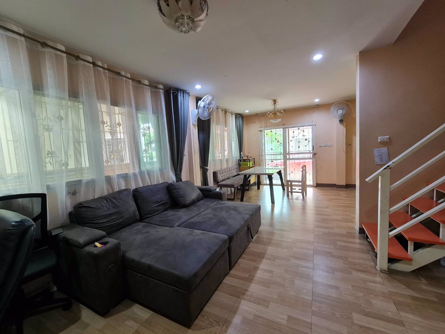 ขายทาวเฮ้าส์-2-ชั้น-ราคาสุดคุ้ม-มบไลโอเพชรเกษม-77