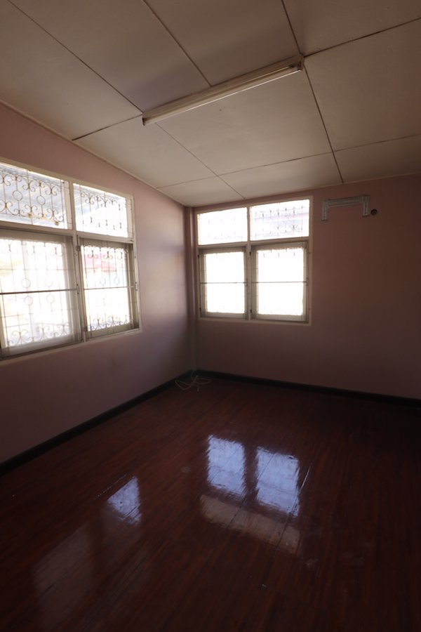 บ้านเดี่ยว-2-ชั้นให้เช่า-ถนนนวมินทร์-ร่มรื่น-สงบ-จอดรถได้-5-คัน