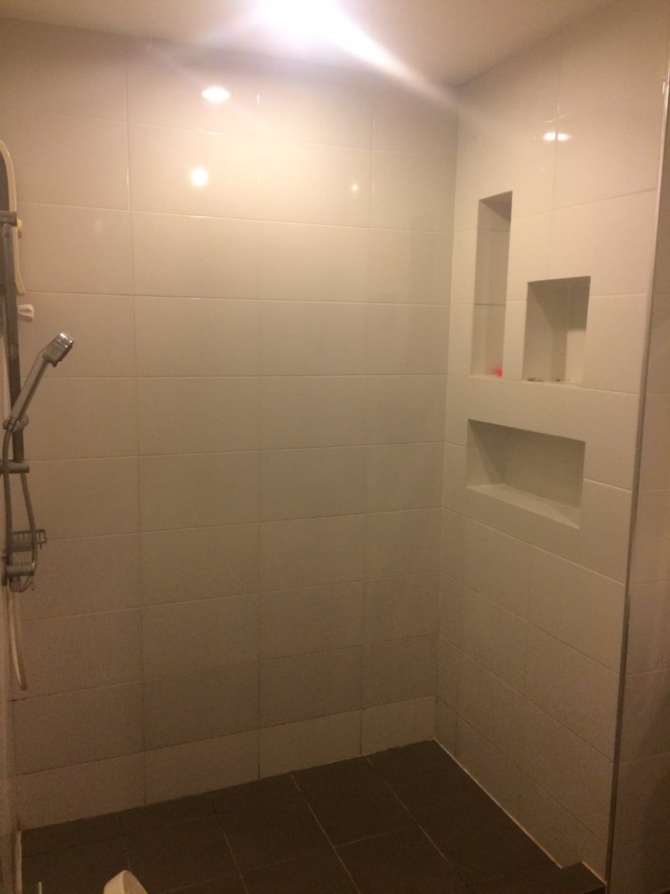 ขาย-ให้เช่า-ทาวน์โฮม-3-ชั้น-ติดถนนใหญ่