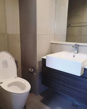 ขาย-ให้เช่าคอนโด-politan-rive-ริมแม่น้ำ-ใกล้รถไฟฟ้าขนาด-245-ตรม-ชั้น-47-เฟอร์ครบ