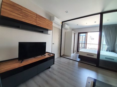 ให้เช่าคอนโด-politan-rive-ชั้นสูง-ชั้น-51-ขนาด-31-ตรม-ห้องใกล้แม่น้ำ-วิวสวน