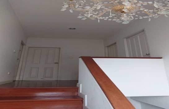 ขายบ้านเดี่ยว-2ชั้น-ขนาด-50ตารางวา-หมู่บ้านโรยัลปาร์ควิลล์