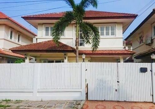 ขายบ้านเดี่ยว-2ชั้น-ขนาด-50ตารางวา-หมู่บ้านโรยัลปาร์ควิลล์