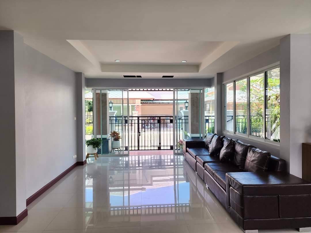 ขายบ้านสวยผ่อนตรง-เขาตาโล-ชลบุรี