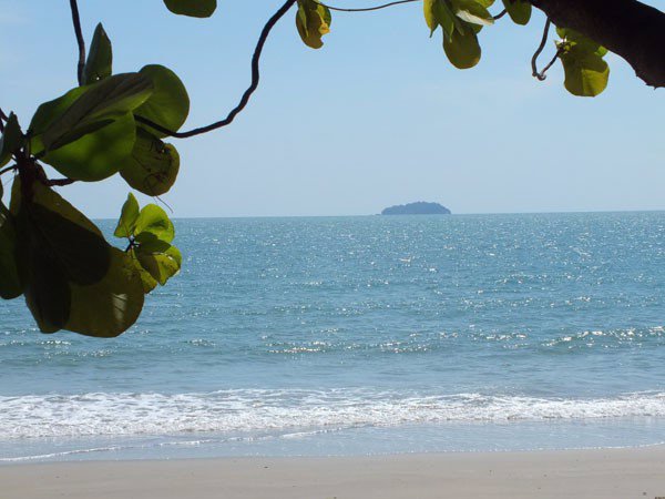 ขายบ้านพักตากอากาศ-ราคาถูก-ในโครงการวังแก้วรีสอร์ท-มีหาดส่วนตัว-บรรยากาศดีร่มรื่น