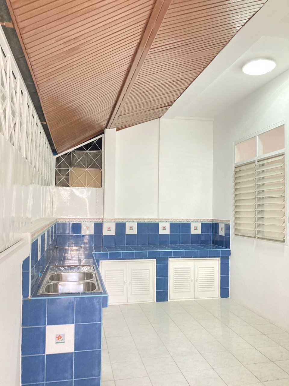 ด่วนที่สุด-ทาวน์เฮ้าส์สองชั้น-เกาะขวาง-ตัวเมืองจันท์-บ้านคุณภาพในหมู่บ้านศิลาพรมาแล้ววววว