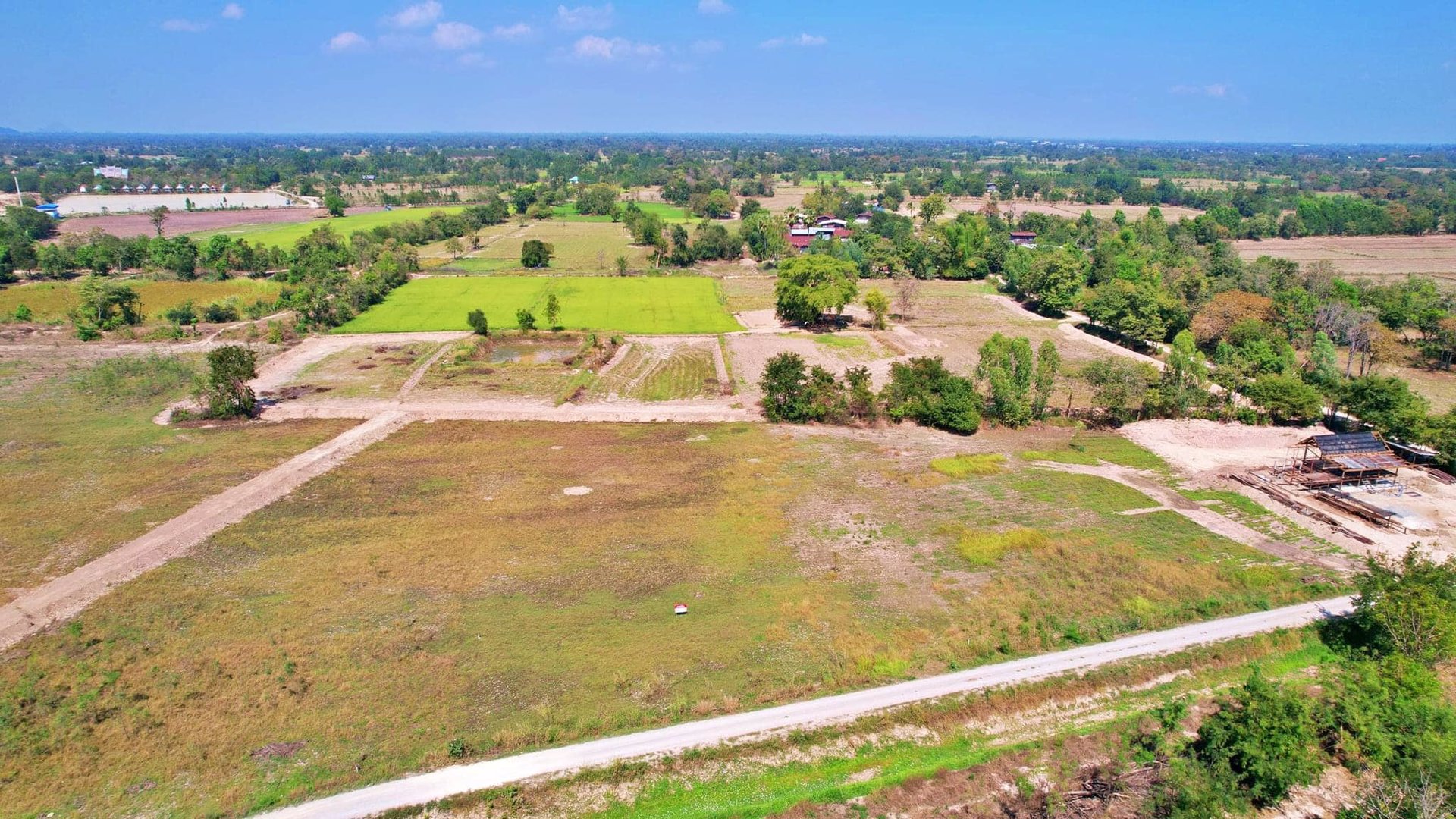 ที่ดิน-2ไร่-วิวเขา-เพื่อนบ้าน-พร้อมโอน