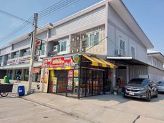 อาคารพาณิชย์2ชั้น-พันท้ายนรสิงห์-หมู่บ้านวิเศษสุขนครห้องหัวมุม-ริมถนนเมน-ติดเซเว่น-โซนขายอาหาร