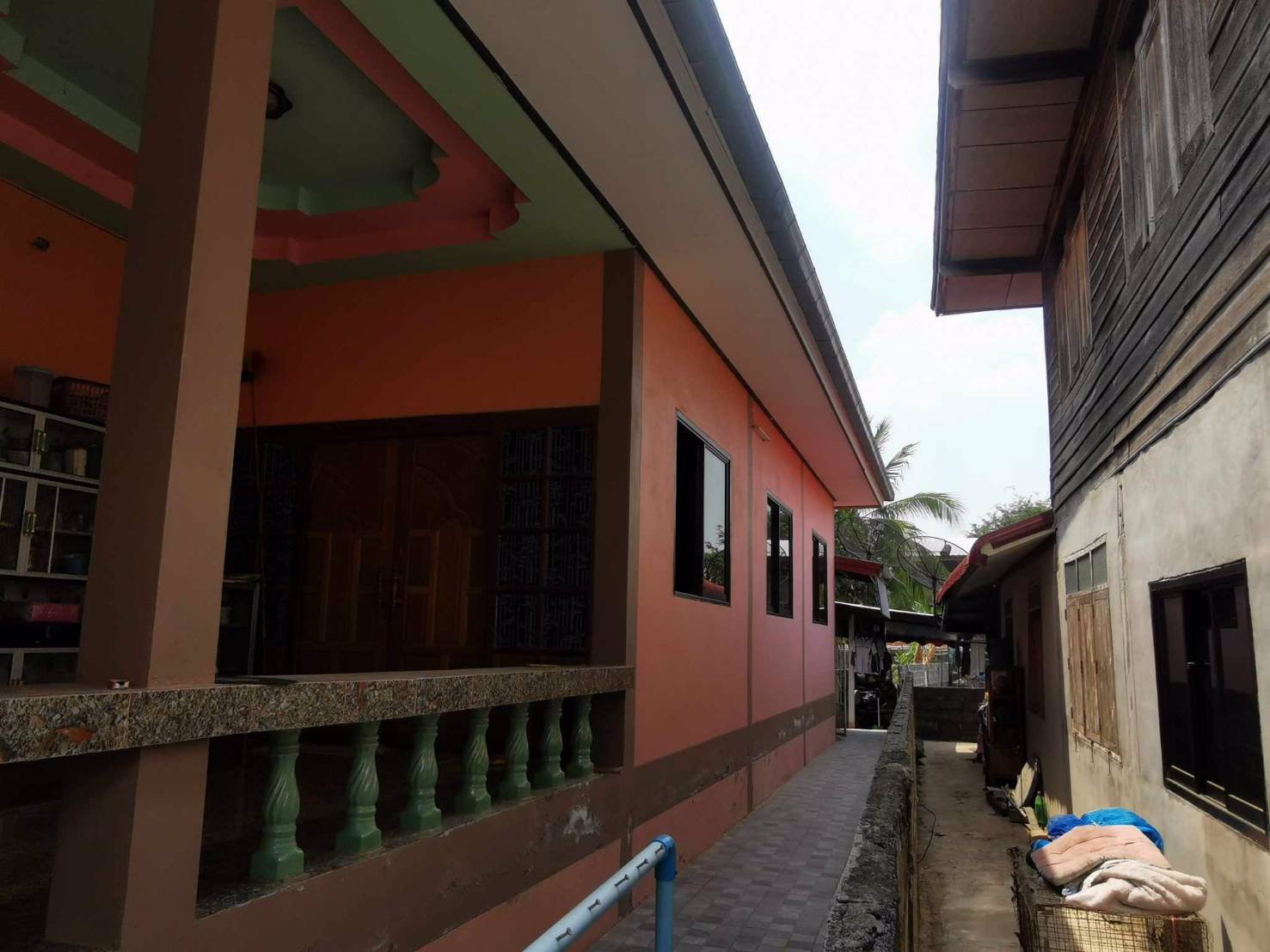 ขายบ้านพร้อมที่ดิน-บ้านมีธุรกิจขายของชำ-มีลูกค้าประจำพร้อมดำเนินธุรกิจต่อได้เลยจ้า