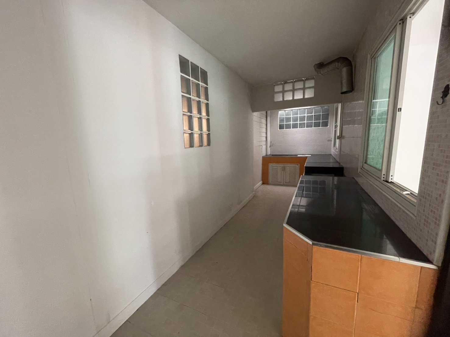 ขายบ้าน-2-ชั้น-ใกล้รถไฟฟ้าสายสีแดง-มหาวิทยาลัยรังสิต-เมืองเอก-สนามบินดอนเมือง