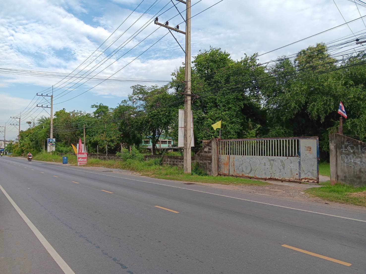 ขายที่ดินสวยๆ-แหล่งทำเลทอง-พื้นที่โซนสีชมพู-เป็นรูปสี่เหลี่ยมผืนผ้า