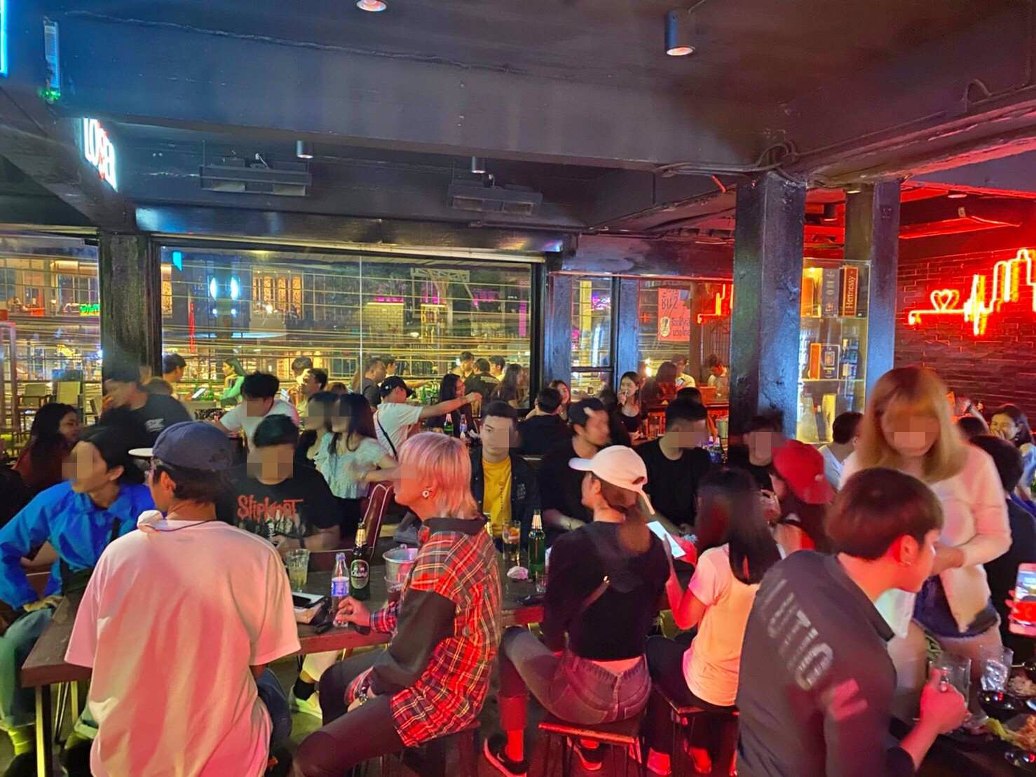 เซ้งด่วน‼️-ร้านอาหาร-ร้านเหล้า-ย่านทาวน์อินทาวน์-ตรงข้ามห้างเดอะซีน-แขวงพลับพลา