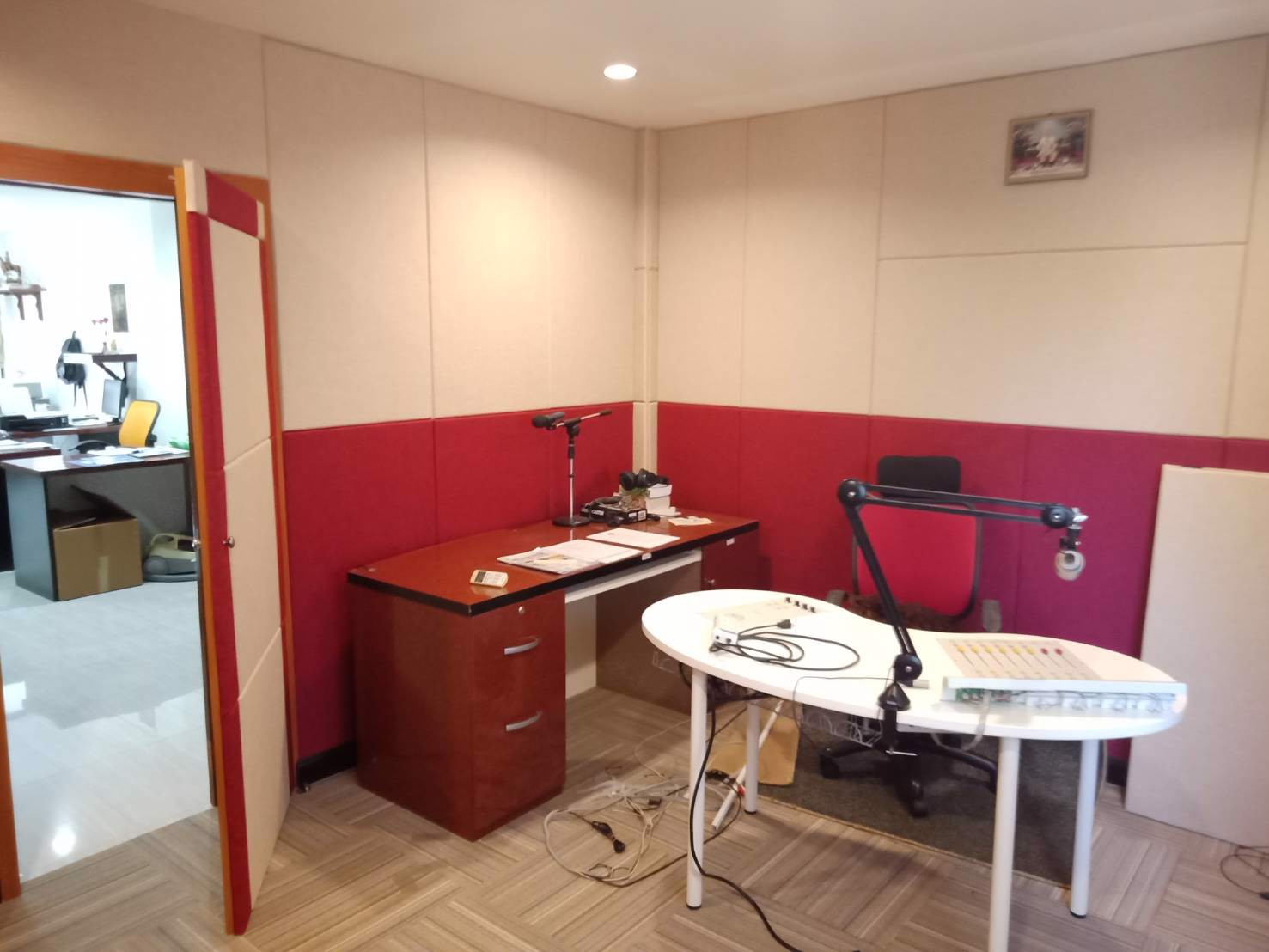 ขายด่วนทาวน์เฮ้าส์-3-ชั้น9-ตกแต่งใหม่พร้อมเฟอร์ฯ-พร้อมอยู่-วังหิน-14-ใกล้-mrt-ลาดพร้าว