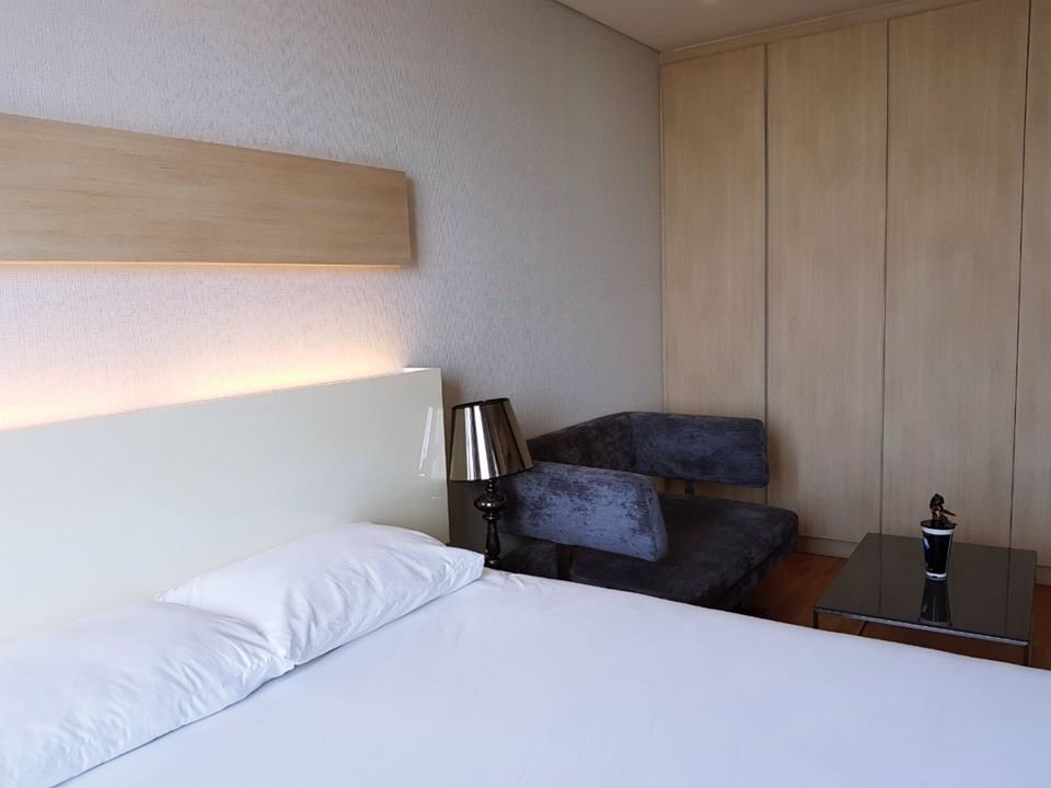 ขายด่วน-คอนโดหรู-le-luk-ใกล้-bts-พระโขนง-ติดถนนสุขุมวิท-ชั้นสูง