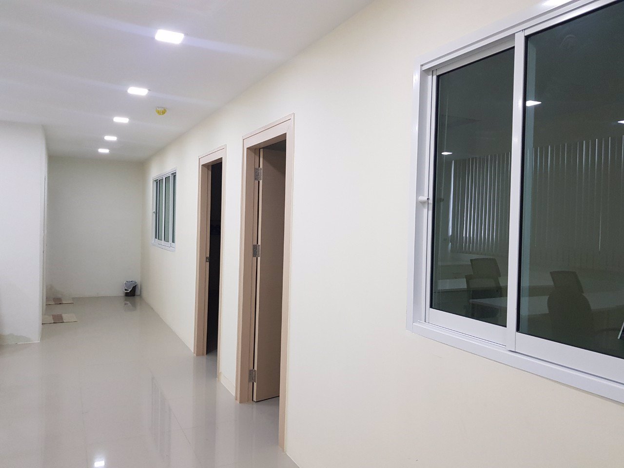 ออฟฟิตเปิดใหม่-ราคาโปรโมชั่น-250-300-บาท-ตรม-มีพื้นที่-100-600-ตรม