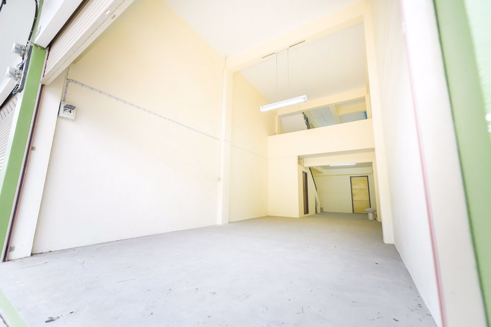 ให้เช่าตึกแถว-สินสาคร-พันท้ายนรสิงห์-สมุทรสาคร-มั่งมีศรีสุข-มีทั้ง-1-และ-2-คูหาติดกัน-น่าอยู่